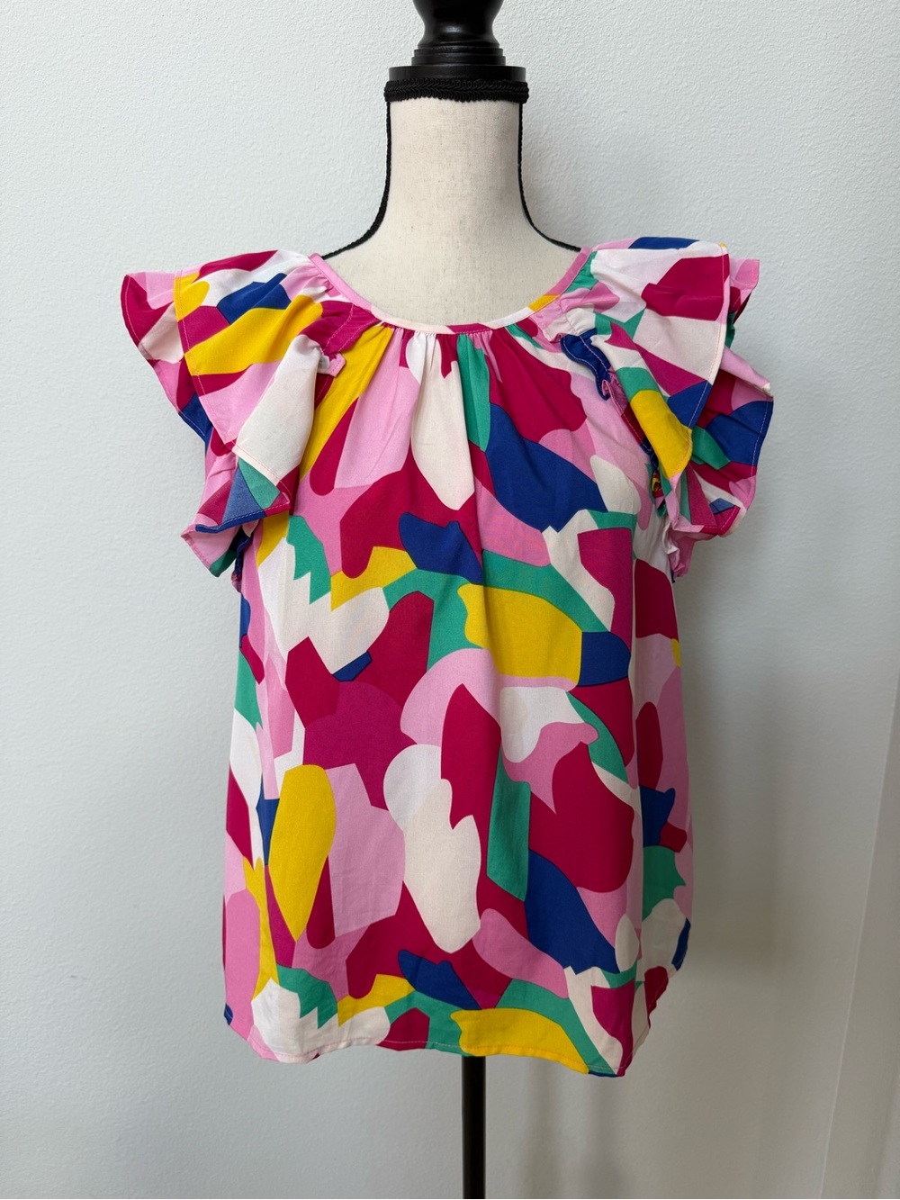 JODIFL Bright Multicolor Flutter Sleeve Blouse